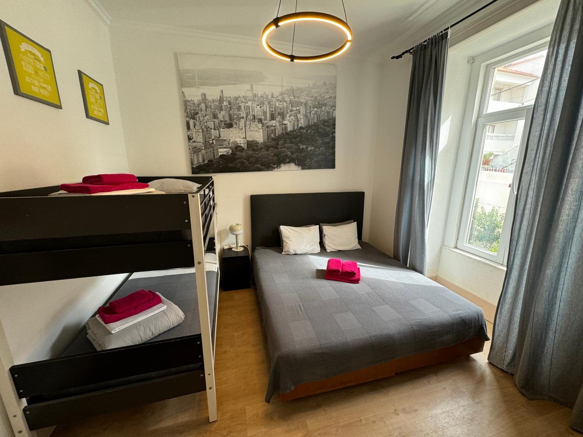Residencial Real Guest House Azenhas do Mar Room photo