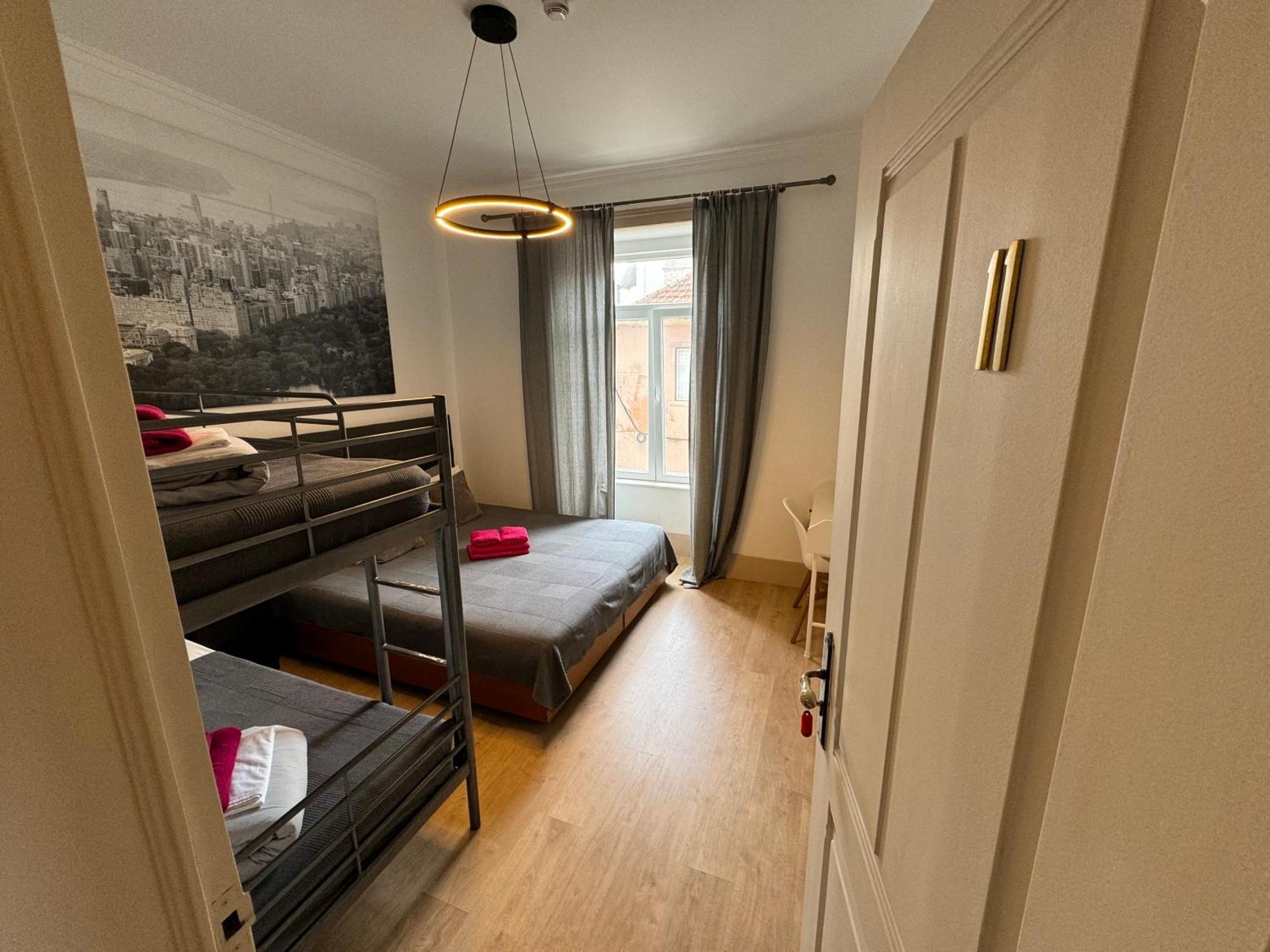 Residencial Real Guest House Azenhas do Mar Room photo